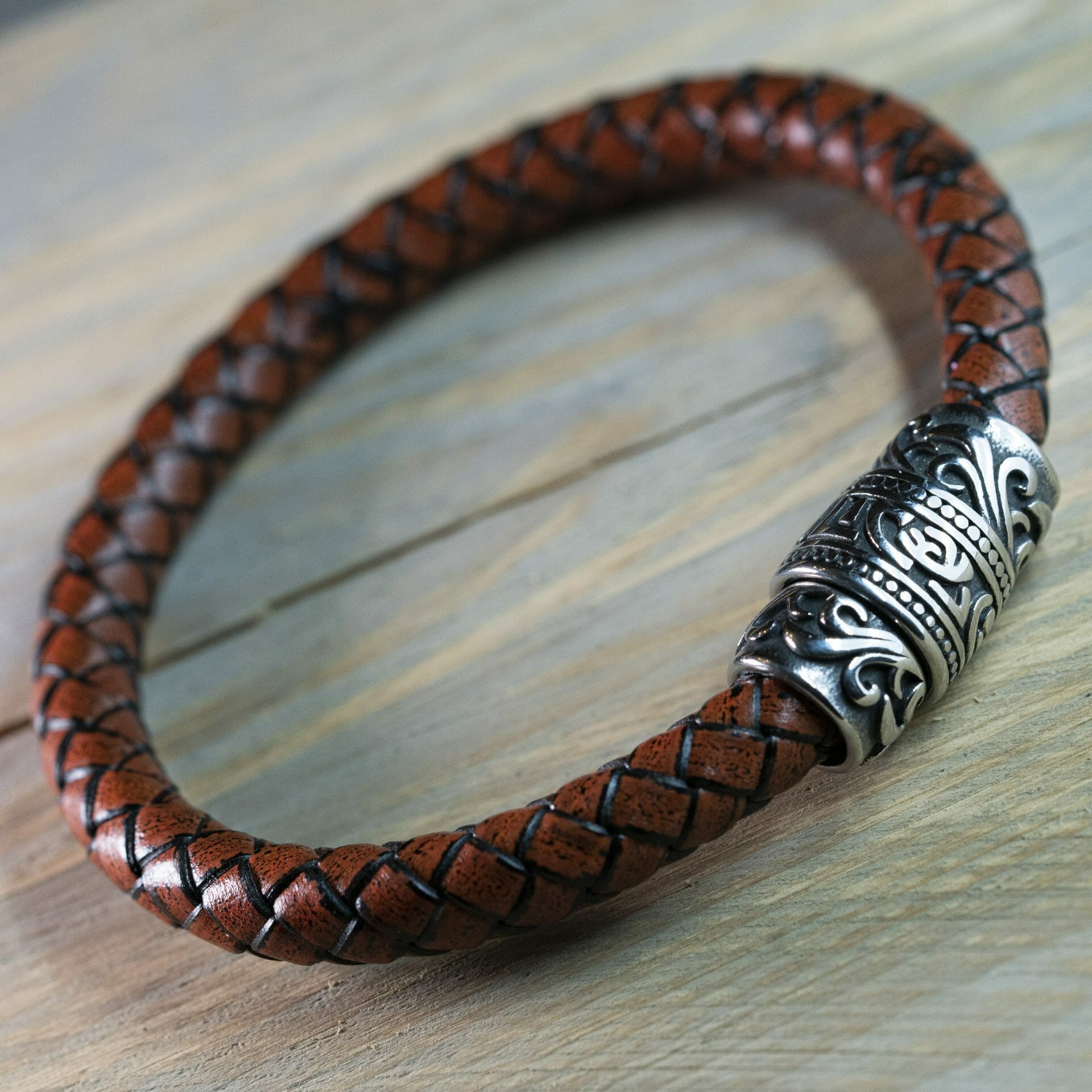 Red Viking Bracelet - Robust braided leather